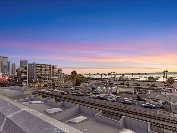 941 W Hawthorn 9, San Diego CA 92101