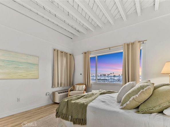 941 W Hawthorn 9, San Diego CA 92101