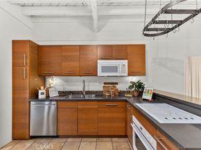 941 W Hawthorn 9, San Diego CA 92101