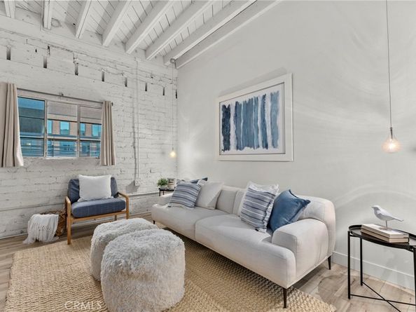 941 W Hawthorn 9, San Diego CA 92101