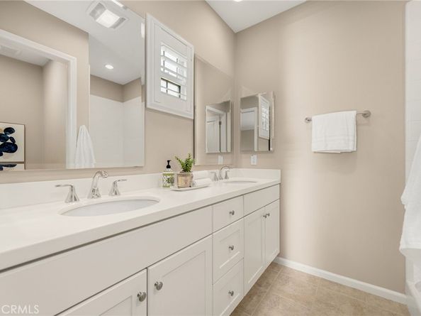 56 Strawberry, Irvine CA 92620