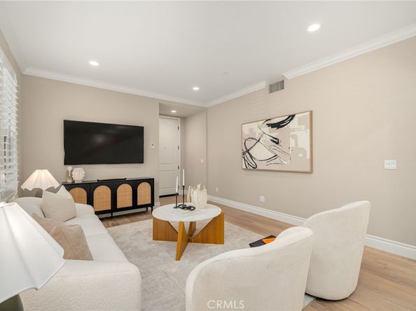 56 Strawberry, Irvine CA 92620