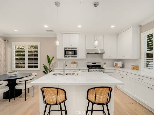 56 Strawberry, Irvine CA 92620