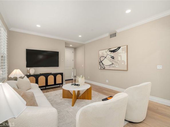 56 Strawberry, Irvine CA 92620