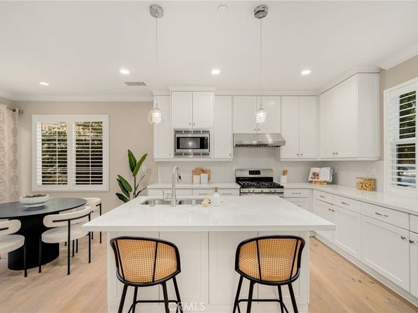 56 Strawberry, Irvine CA 92620