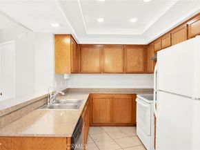 47 Town And Country, Pomona CA 91766