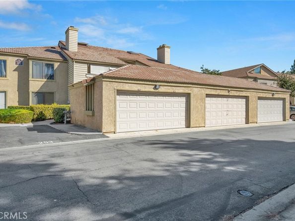 47 Town And Country, Pomona CA 91766