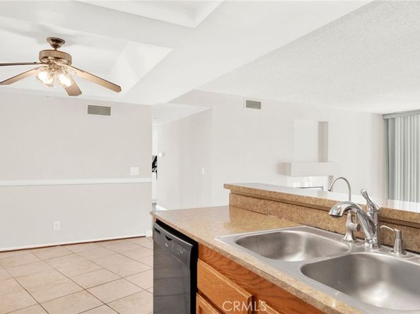 47 Town And Country, Pomona CA 91766