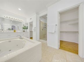 23 Vacaville, Irvine CA 92602