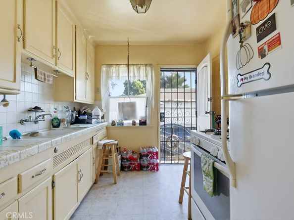 9132 Crenshaw Boulevard, Inglewood CA 90305