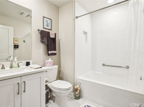 253 Carlow, Irvine CA 92618