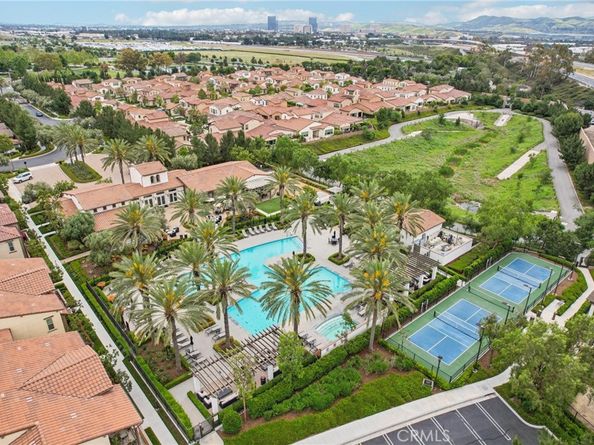 253 Carlow, Irvine CA 92618