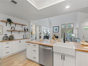 83 Briarglen 21, Irvine CA 92614