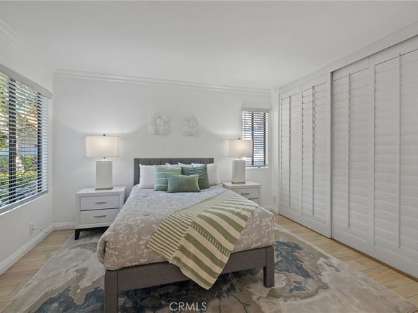 83 Briarglen 21, Irvine CA 92614