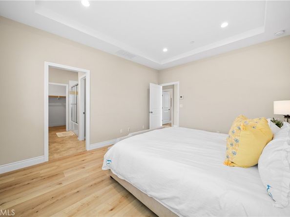 64 Wildvine, Irvine CA 92620