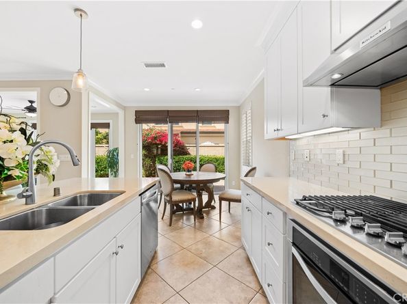 64 Wildvine, Irvine CA 92620