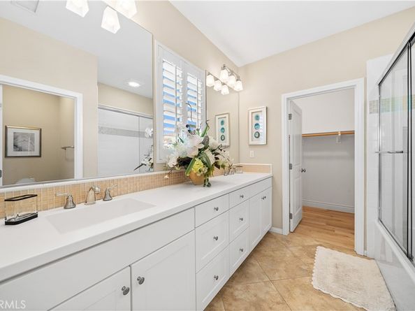 64 Wildvine, Irvine CA 92620