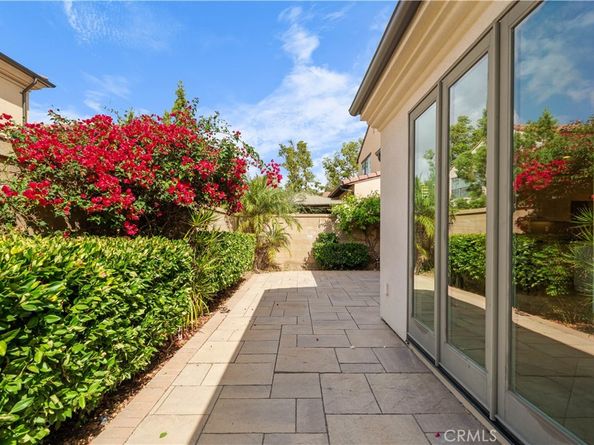 64 Wildvine, Irvine CA 92620