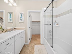 64 Wildvine, Irvine CA 92620