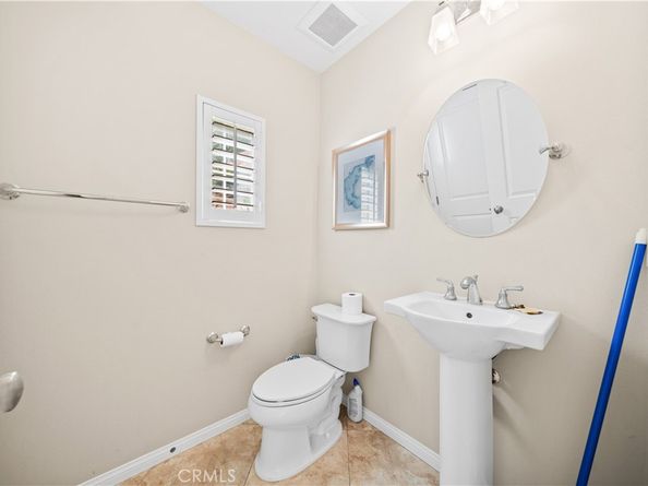 64 Wildvine, Irvine CA 92620