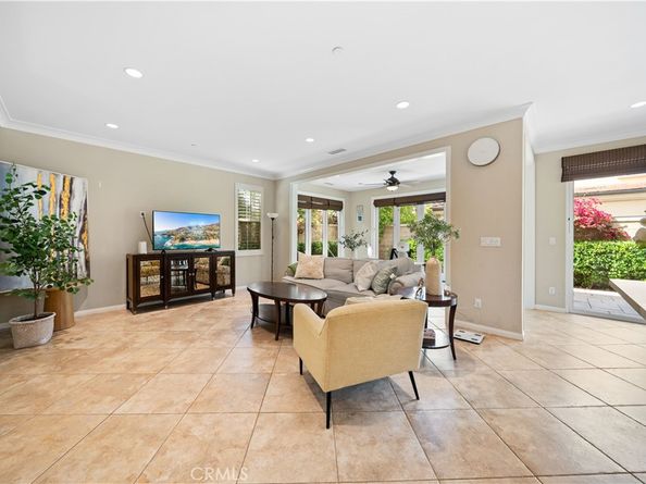 64 Wildvine, Irvine CA 92620