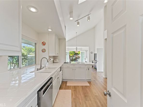 21 Centaurus, Irvine CA 92603