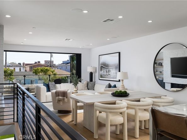 1313 Ocean Avenue, Seal Beach CA 90740