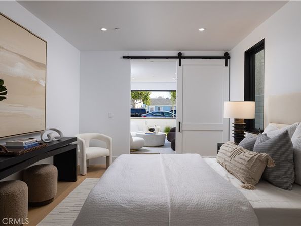 1313 Ocean Avenue, Seal Beach CA 90740