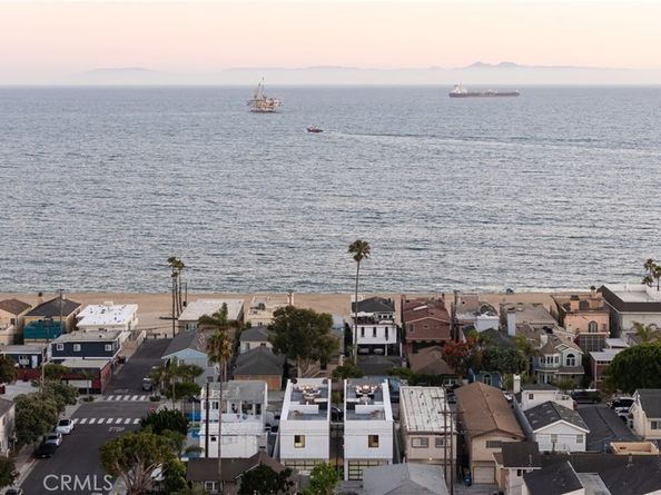 1313 Ocean Avenue, Seal Beach CA 90740
