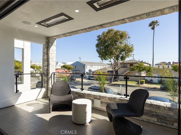 1313 Ocean Avenue, Seal Beach CA 90740