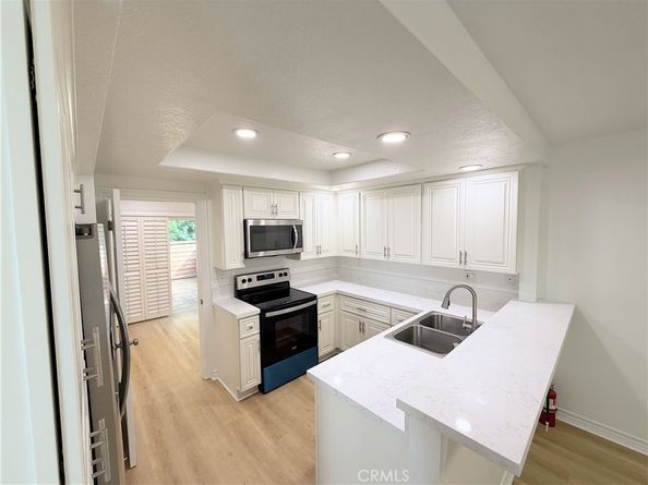 61 Ashbrook, Irvine CA 92604
