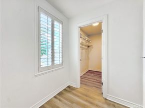 61 Ashbrook, Irvine CA 92604