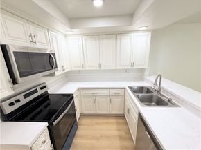 61 Ashbrook, Irvine CA 92604