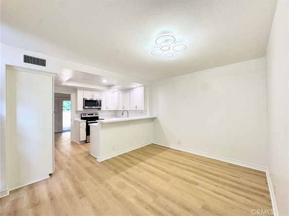 61 Ashbrook, Irvine CA 92604