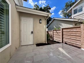 61 Ashbrook, Irvine CA 92604