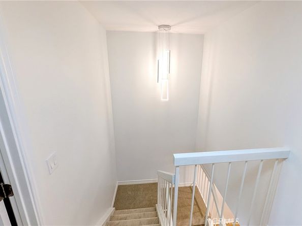 61 Ashbrook, Irvine CA 92604