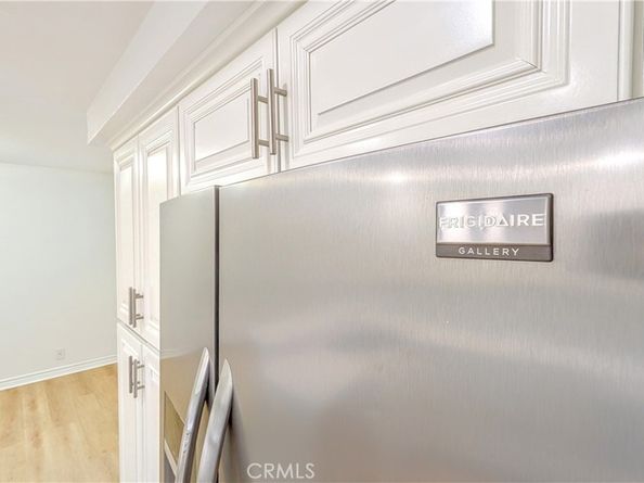 61 Ashbrook, Irvine CA 92604