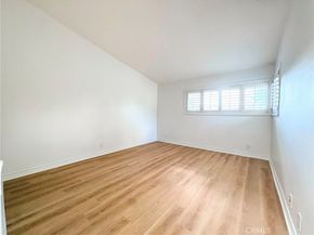 61 Ashbrook, Irvine CA 92604