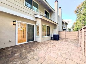 61 Ashbrook, Irvine CA 92604