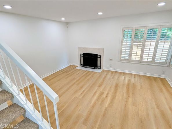 61 Ashbrook, Irvine CA 92604