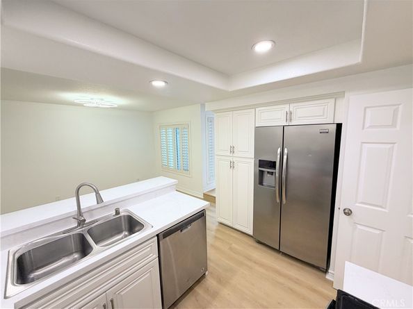 61 Ashbrook, Irvine CA 92604
