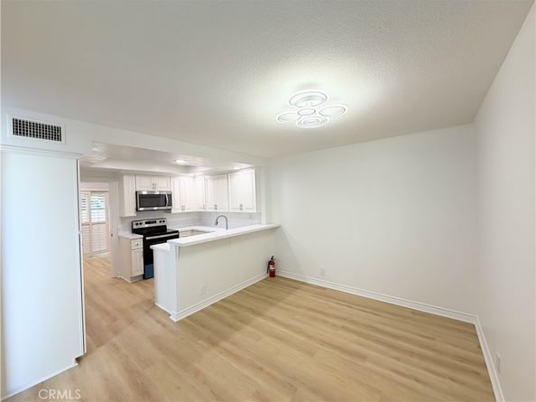61 Ashbrook, Irvine CA 92604