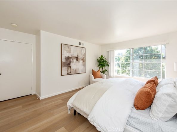 28 Exeter 19, Irvine CA 92612