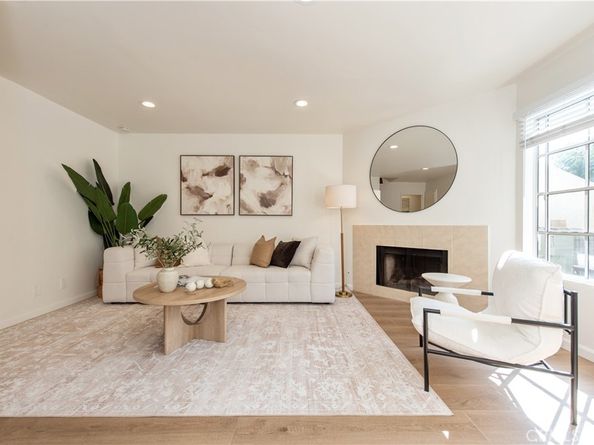 28 Exeter 19, Irvine CA 92612