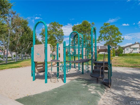 28 Exeter 19, Irvine CA 92612