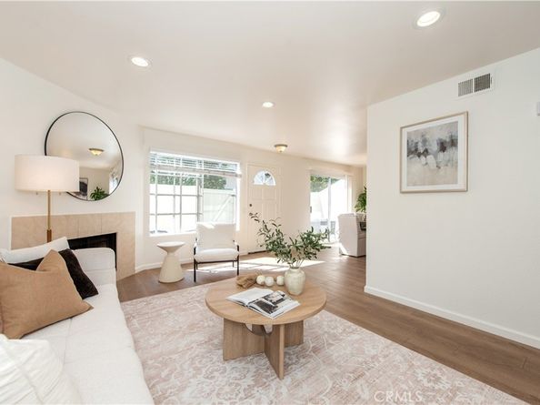 28 Exeter 19, Irvine CA 92612