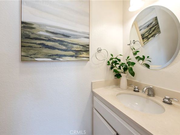 28 Exeter 19, Irvine CA 92612