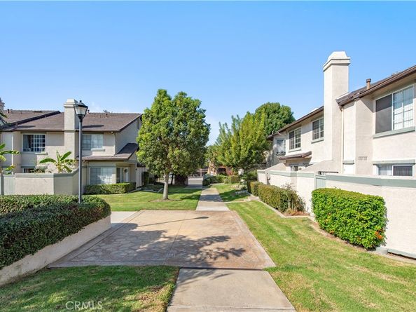 28 Exeter 19, Irvine CA 92612