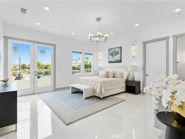 7702 Alberta, Huntington Beach CA 92648