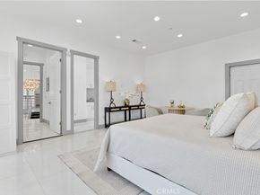 7702 Alberta, Huntington Beach CA 92648